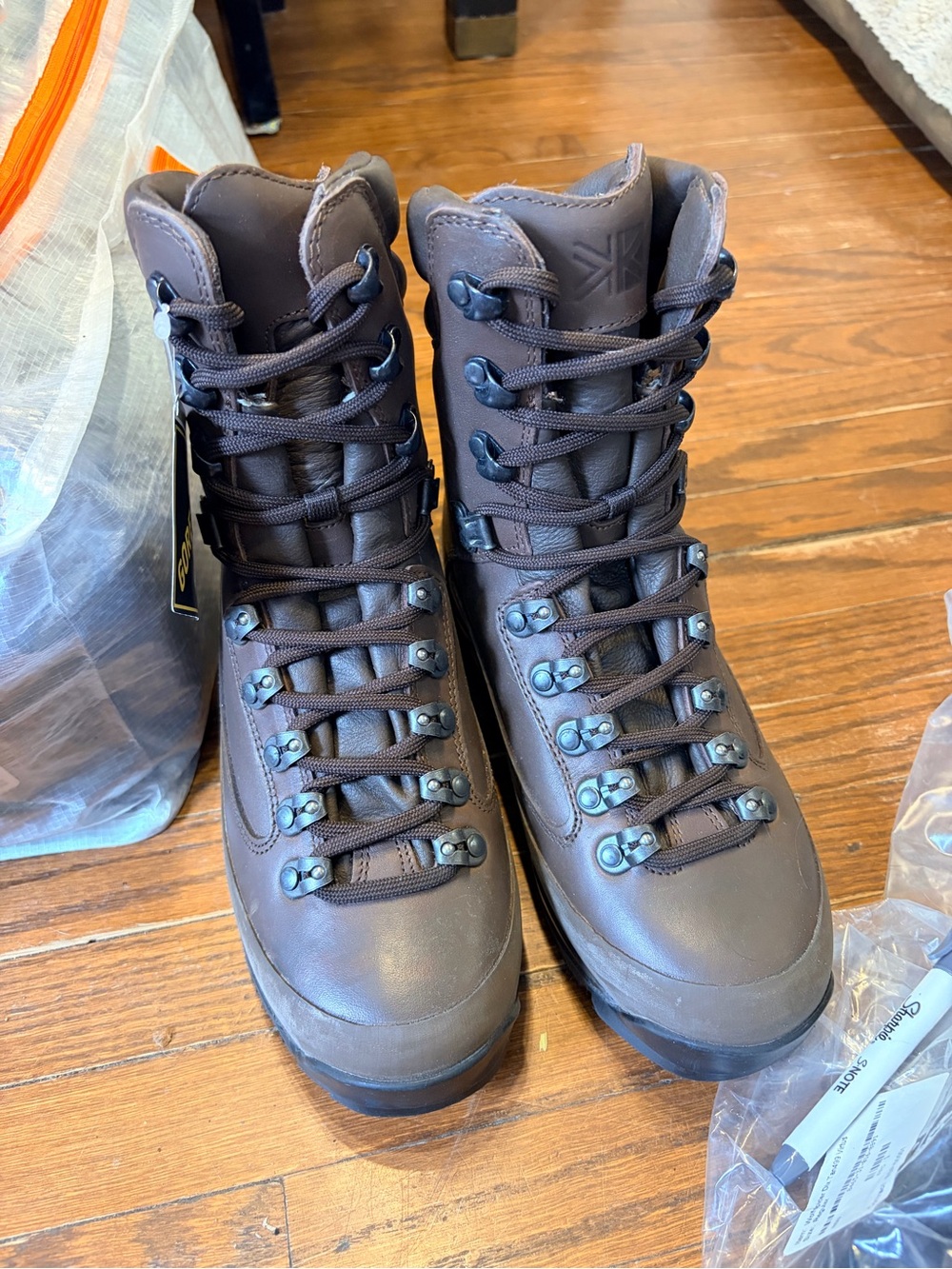 NWT Gore-Tex Brown Lace-Up Combat Boots Cold Wet Weather